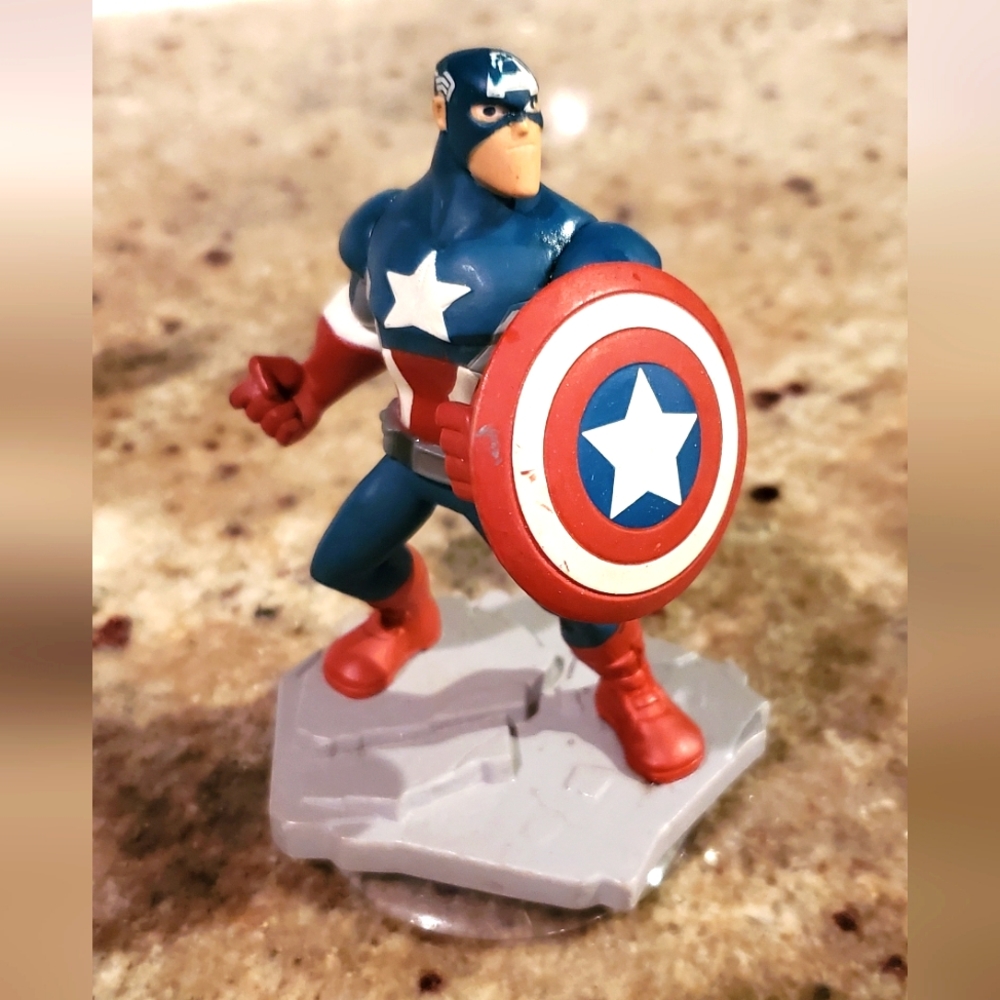 DISNEY INFINITY | 3.0‎ Captain America Marvel Figure